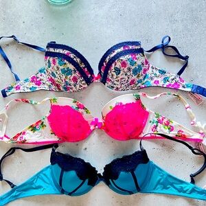 La Senza Cotton/ Nylon 3 Bra Bundle Size 32C